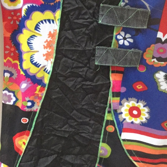 Top - Picture 3 of 4